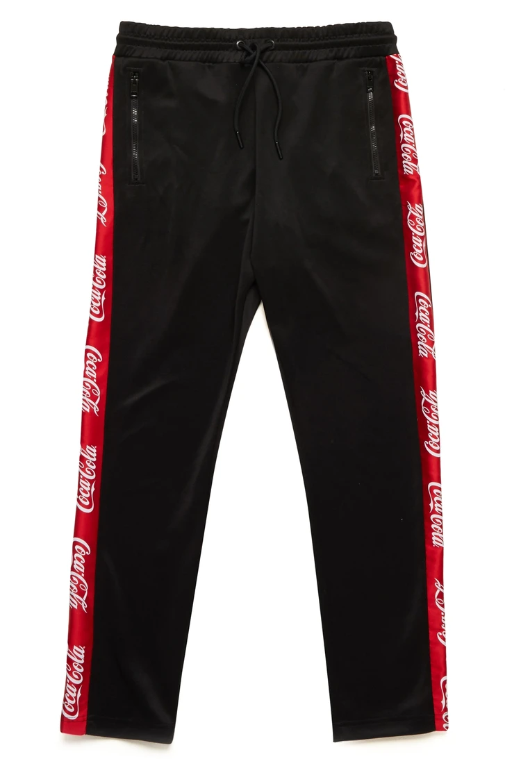 リサイクル素材を取り入れたファッショナブルアイテムに注目! 「DIESEL」×「Coca-Cola」がコラボレーション_4_1