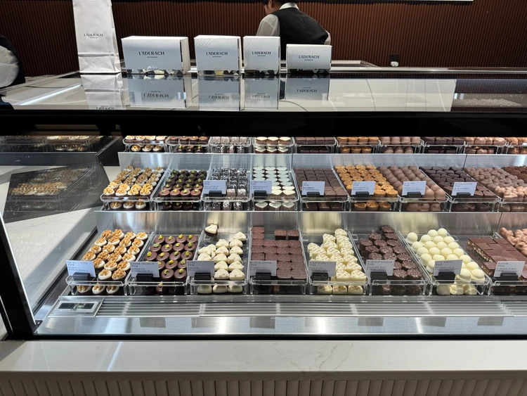 LÄDERACH　レダラッハ　チョコレート