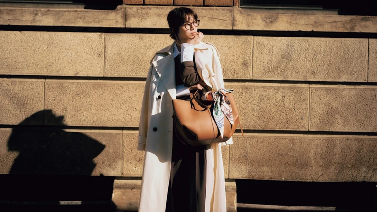 春の本命バッグNo.1！持つだけで旬度がアップする「舟型ウォルナット」バッグ5選