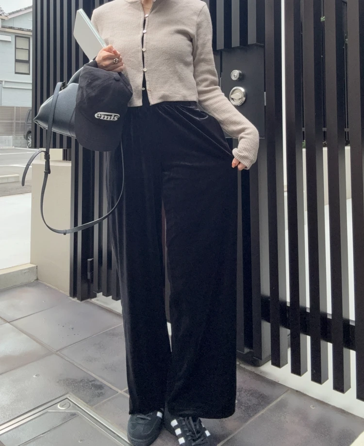 【UNIQLOから冬の神パンツ現る】―「ソフトベロアイージーパンツ」が叶える、大人の冬カジュアル―_2_1