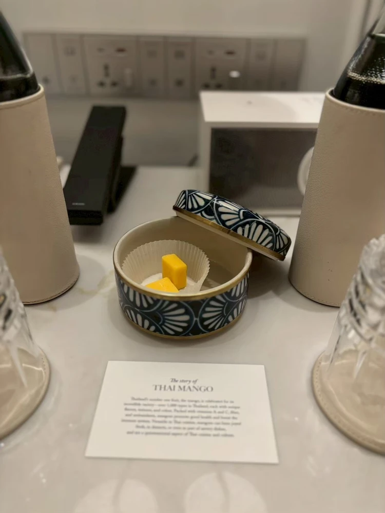 リッツの夜の小さなお菓子