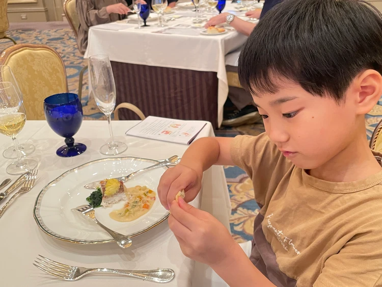 【椿山荘】夏休みの子どもテーブルマナー教室_9