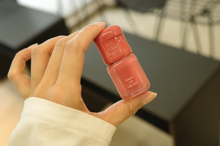 ・#13 アーバンレッド（Urban Red）