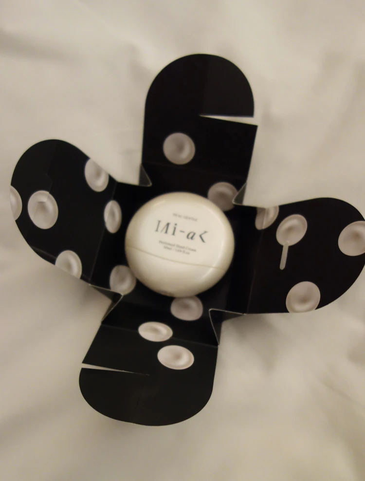 韓国コスメ・ボディブランドMIHAKのパヒュームハンドクリーム