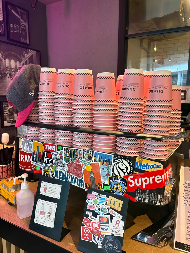 【自由が丘カフェ】ピンクが可愛い「DUMBO」でNYスタイルのもちもちドーナツとコーヒーを堪能_3_2