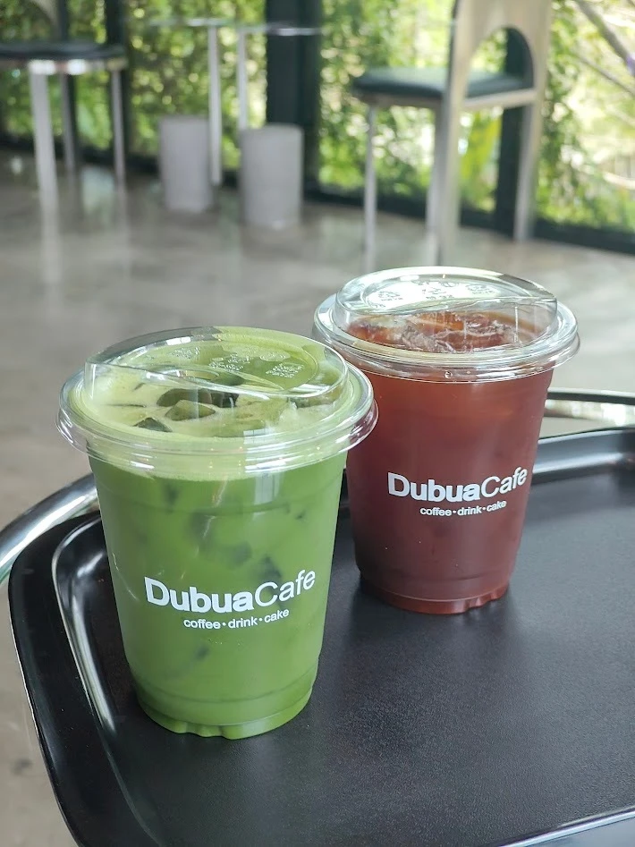 Dubua Café タイ ハスの花 カフェ