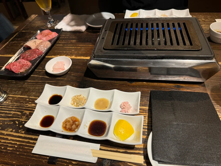 ニクアザブ