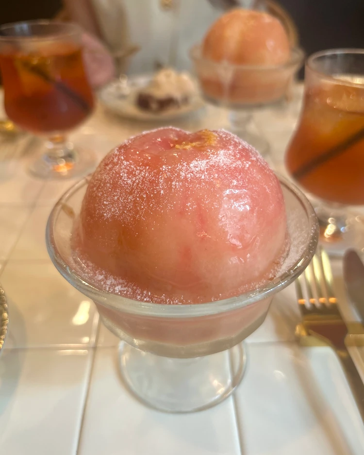 【東京・日本橋】旬の桃を丸ごと♡tealの季節限定「まるごと桃とパイ」_5
