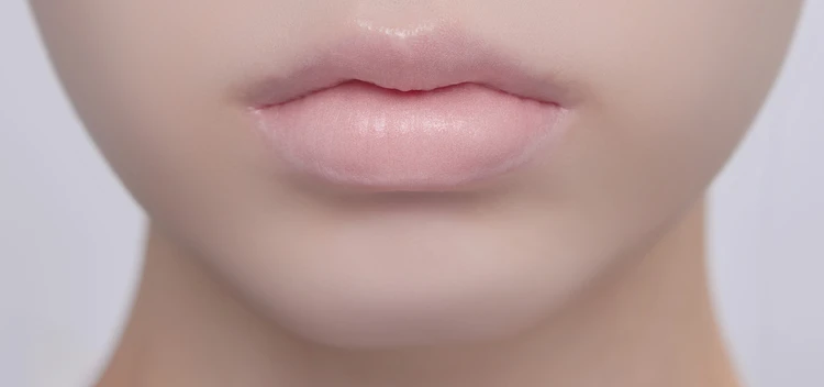 素の唇の色を一旦全部ミュートする！