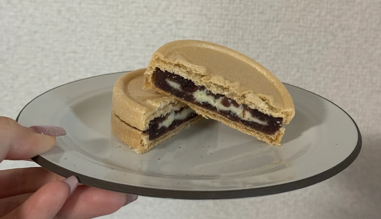 モナカの断面図