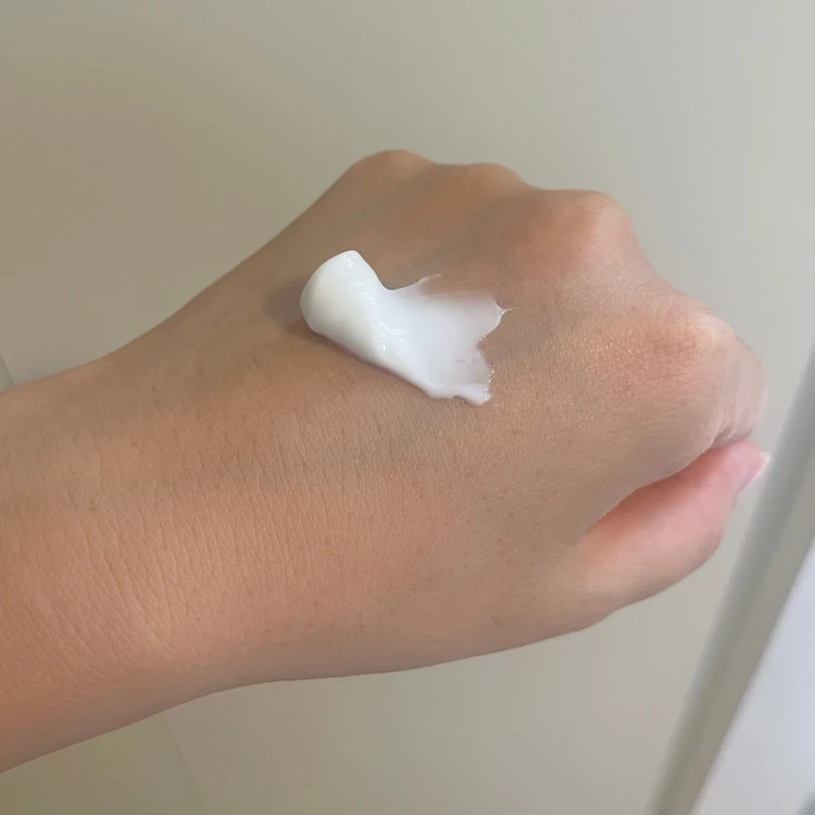 Be クリームC テクスチャー