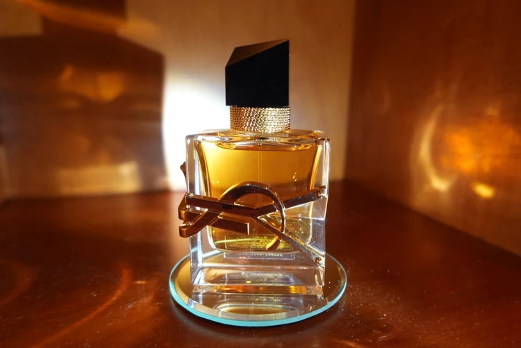 YSL オーデパルファム 30ml