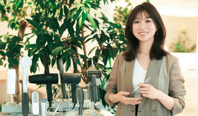 引っぱるのではなく、並走する。失敗から学んだ自分らしいスタイル。株式会社Ｉ－ｎｅ 問田英里さん【先輩、チームリーダーってどうですか？】