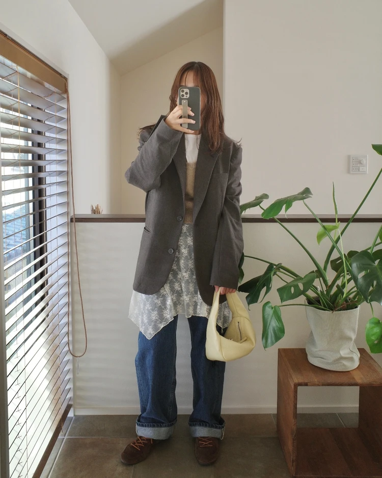 レーススカートは巻く。マンネリ打破&体型カバーを叶える大人のレイヤード術_2