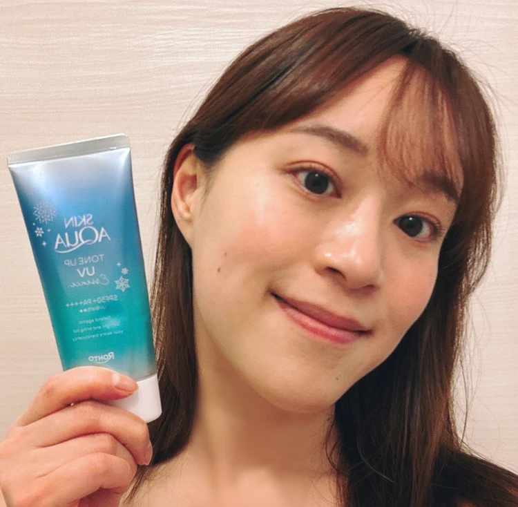 スキンアクア トーンアップUVエッセンス