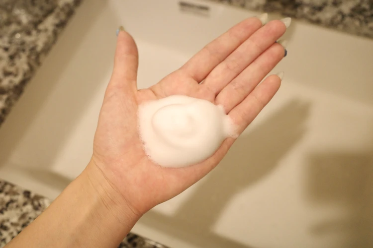 繰り返す「顎ニキビ」を克服！私がやめた3つのNGスキンケア_4