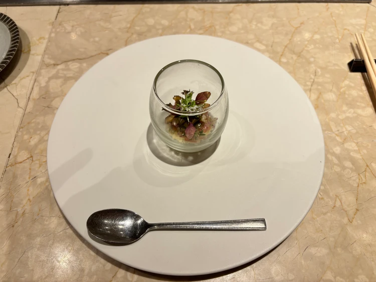 Cheval Rouge【大阪堂島　100名店にも選ばれた鉄板焼き】30代OLご褒美平日昼ランチ_2