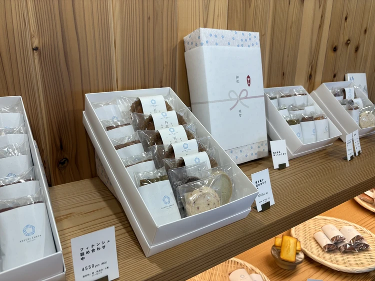 【京都・福知山】明智光秀ゆかりの城下町へ。心ときめく手土産と、優しさに満ちた「明智茶屋」の絶品スイーツ_5