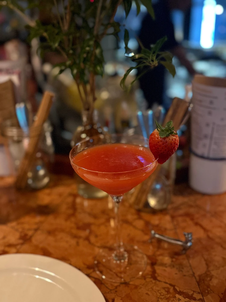 ビストロフジのストロベリースパークリング