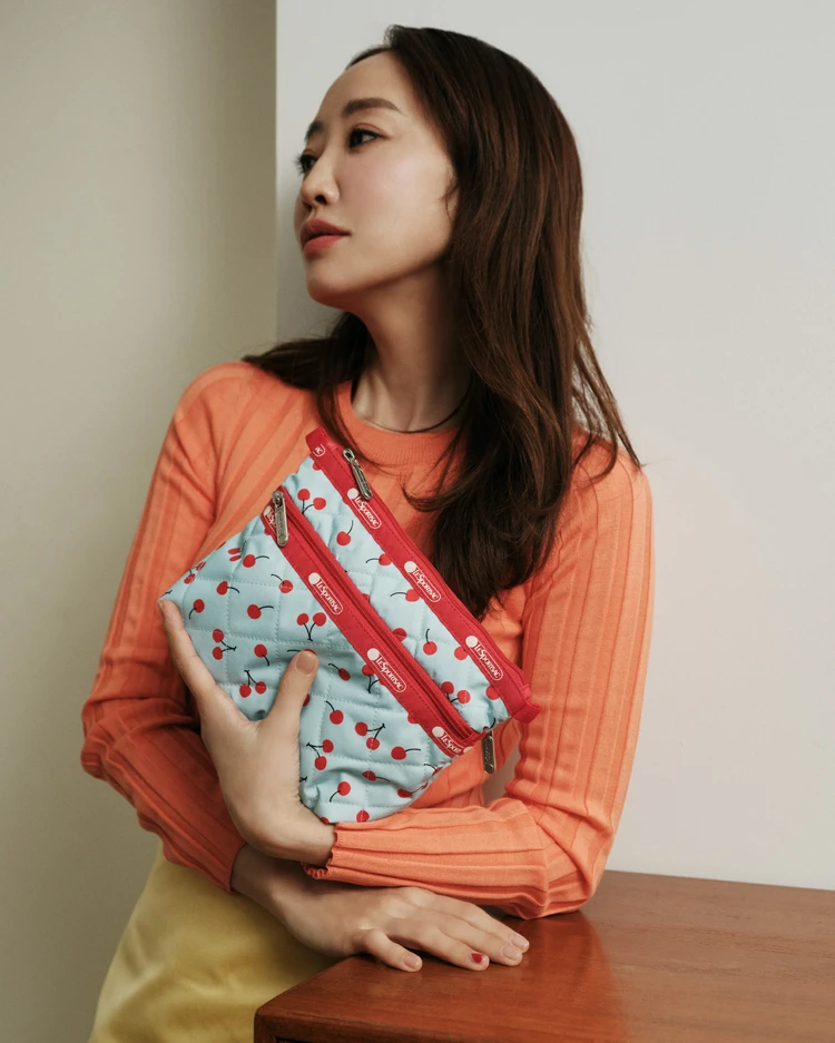 LeSportsac（レスポートサック）×神崎恵さんコラボ最新作】新型のミニ