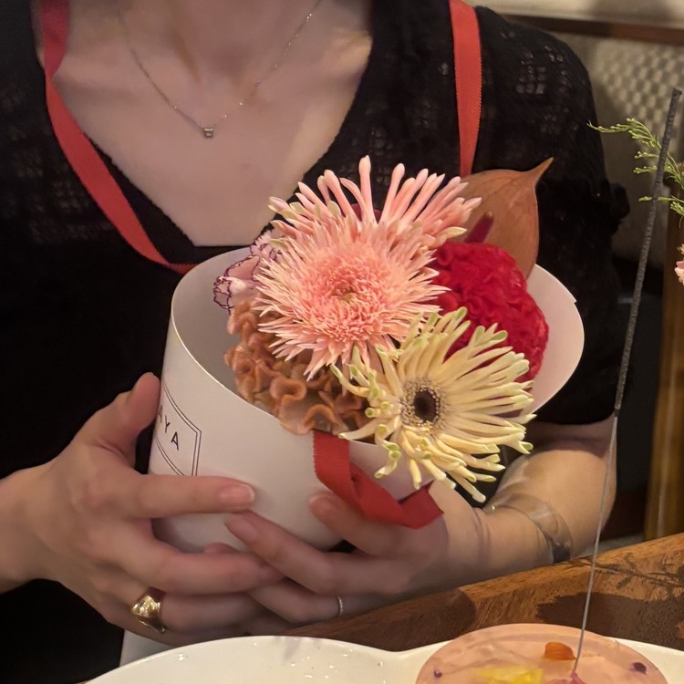 【バッグみたいに持てる♡】表参道の可愛いお花屋さん「IKKAYA」_2