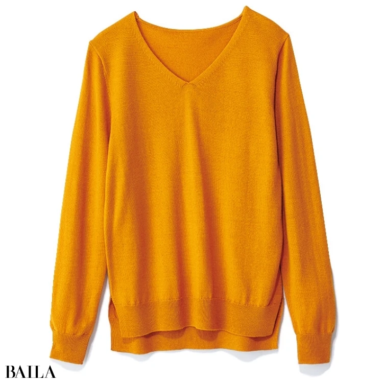 【トレンドカラー部門】【2位】アオキのマスタードVネックニット ¥4900
