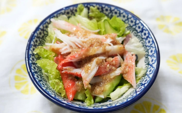 紀ノ国屋のごまを食べるごまだれをかけたサラダ