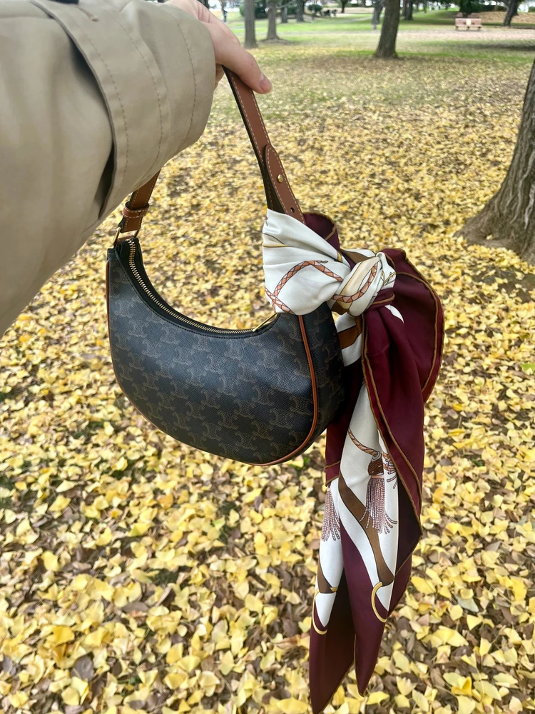 着回し力抜群！クラシカルなスカーフを使ったアレンジコーデ_5