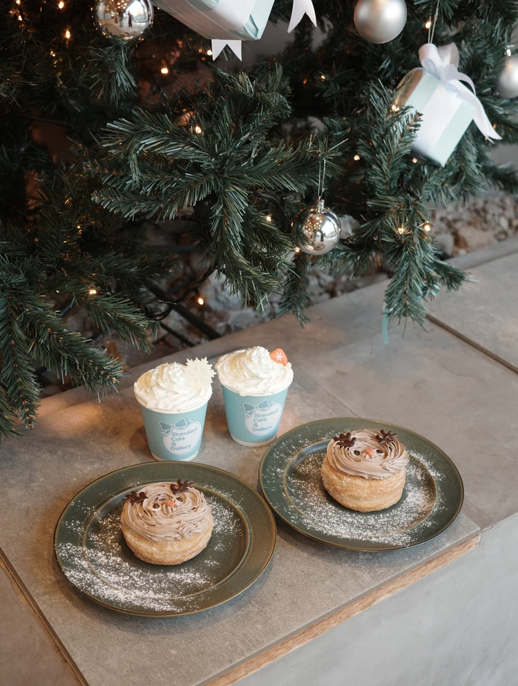 standard cafe & gallery（服部緑地公園）でいただいたドリンクと焼き菓子