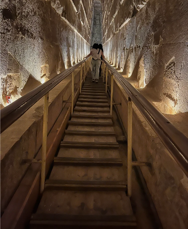 一生に一度は行きたいエジプトへ! ピラミッド&絶景グルメ_1