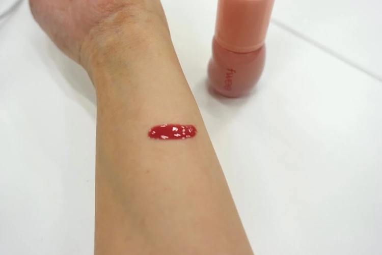 【徹底解説】日本限定色fwee(フィー)3Dボリューミンググロス_5