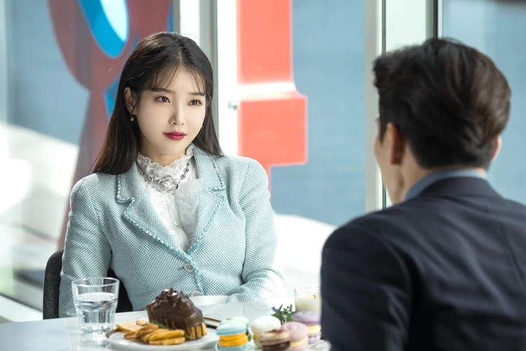 『ホテルデルーナ~月明かりの恋人~』 主演IU