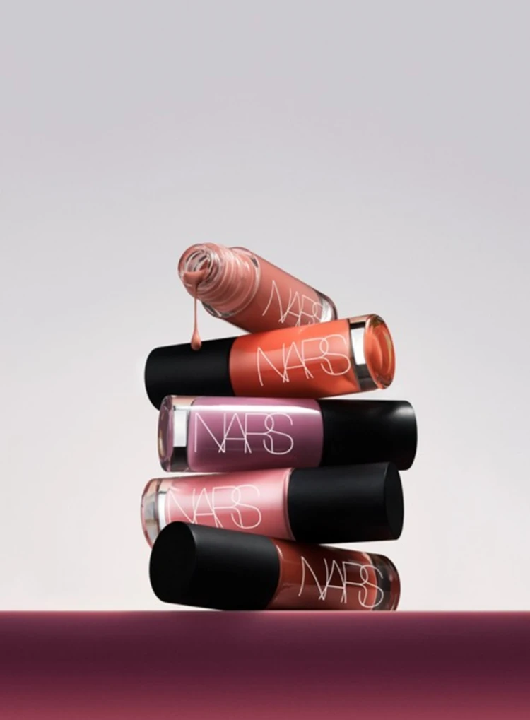 NARS　インセイシャブル リキッドブラッシュ