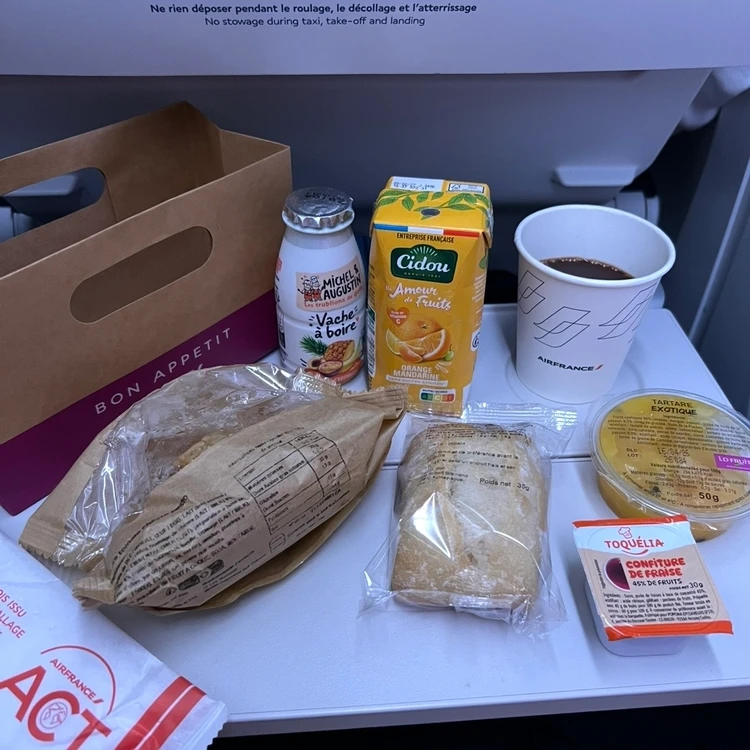 CDG→HNDの機内食②