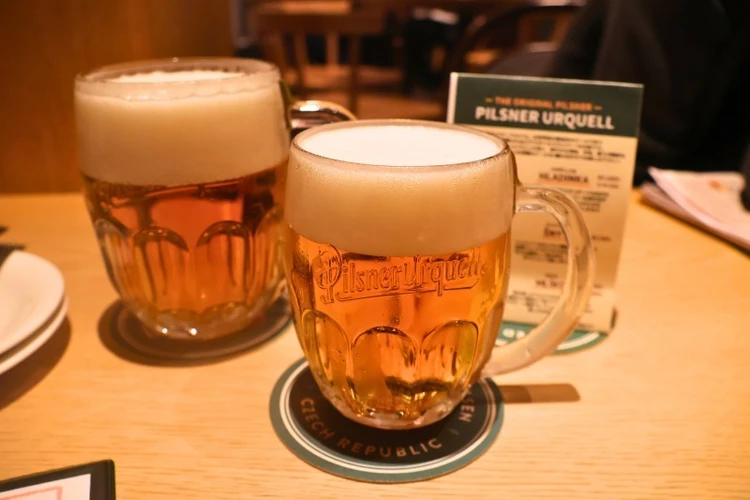 【日本橋】ビール消費量世界一！チェコ独特の飲み方を都内ビアバーで🍺【宵酔探訪】_5