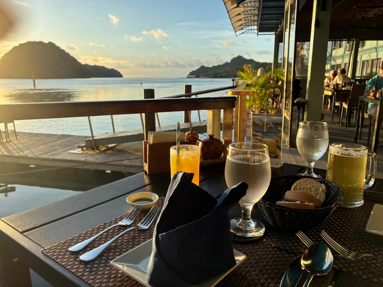 【パラオ旅行④】パラオで人気のレストラン２選🥥_1