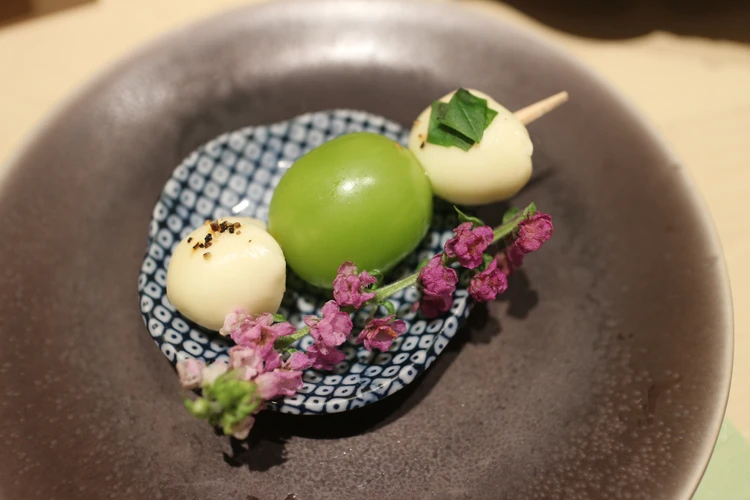 【ファンケルのレストラン！？】和食の職人が作る「シャインマスカットとずんだのアフタヌーンティー」が美しすぎた！_15