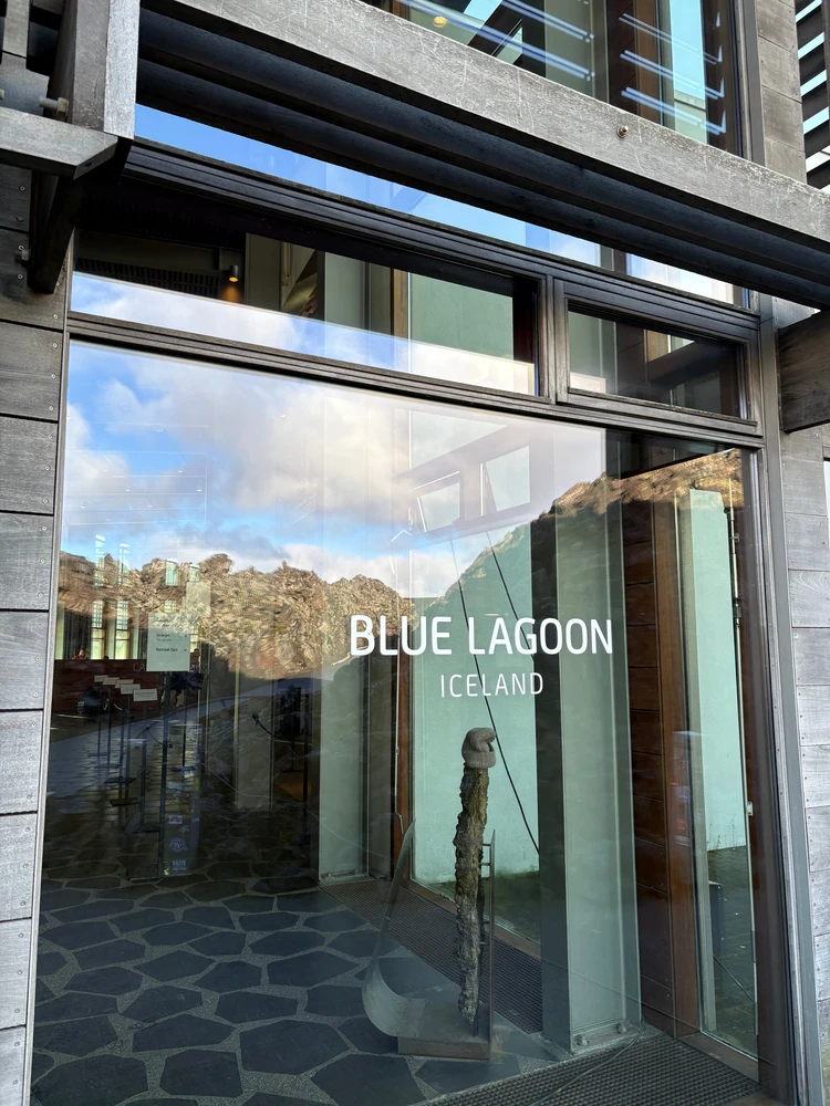 火山に囲まれて泥パック！？ 北欧・アイスランドの絶景温泉『BLUE LAGOON』を完全レポ #旅行部_2_1