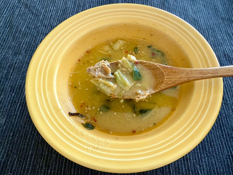 無印良品・豚肉とチンゲン菜の胡麻味噌担々スープ 完成写真