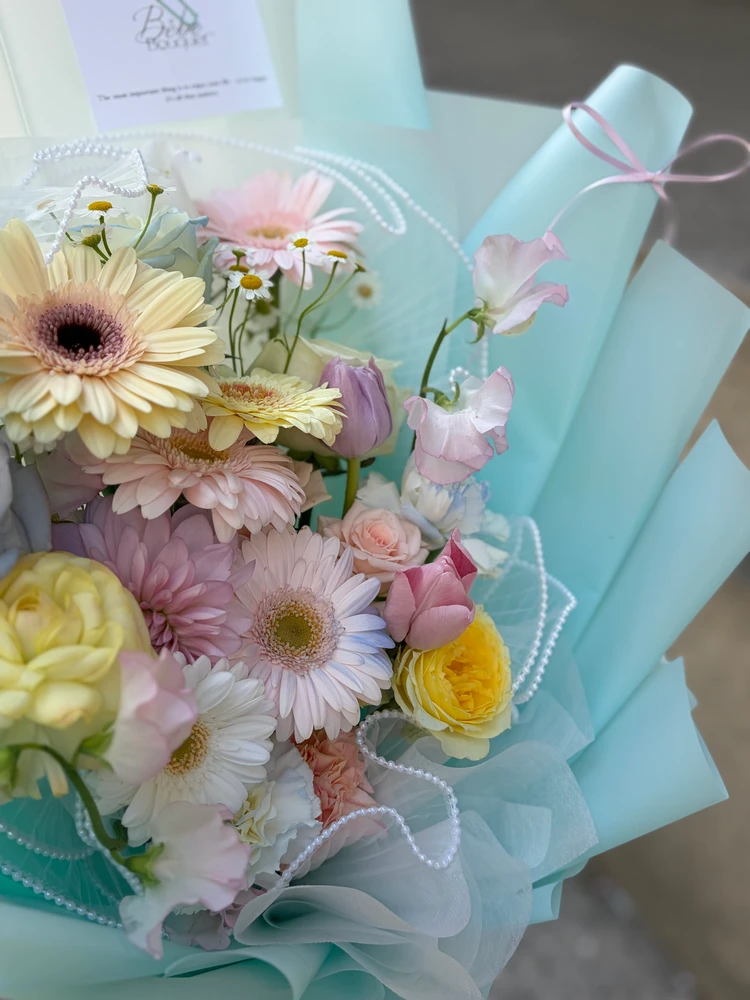 【Bébé Bouquet】お祝いにワンホンブーケを_1