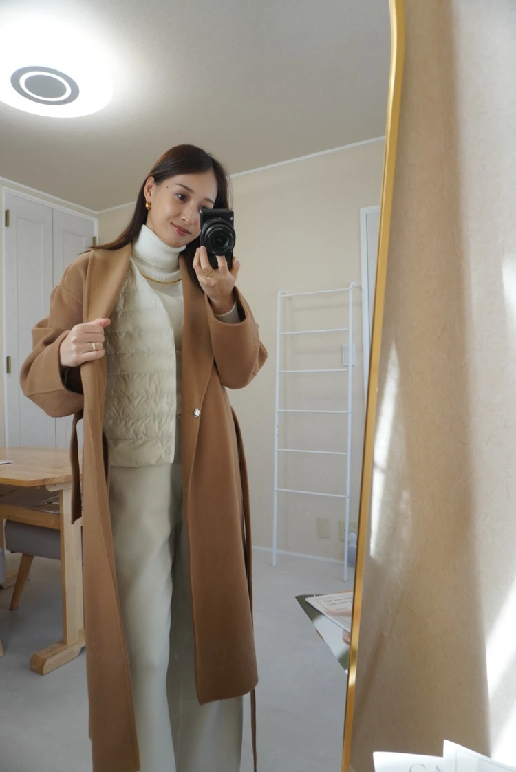 【UNIQLO公式】パフテックベスト オフホワイト着用