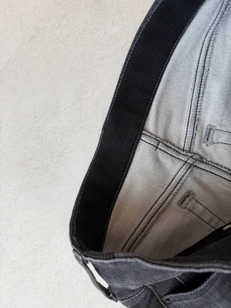 【UNIQLO】EZYワイドストレートジーンズ　GRAY