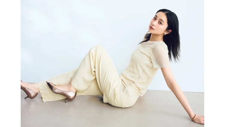 堀田真由さんインタビュー「自分の気持ちに正直に、自分の言葉を信じたい」日々を彩る、７つの小さな“アレコレ”
