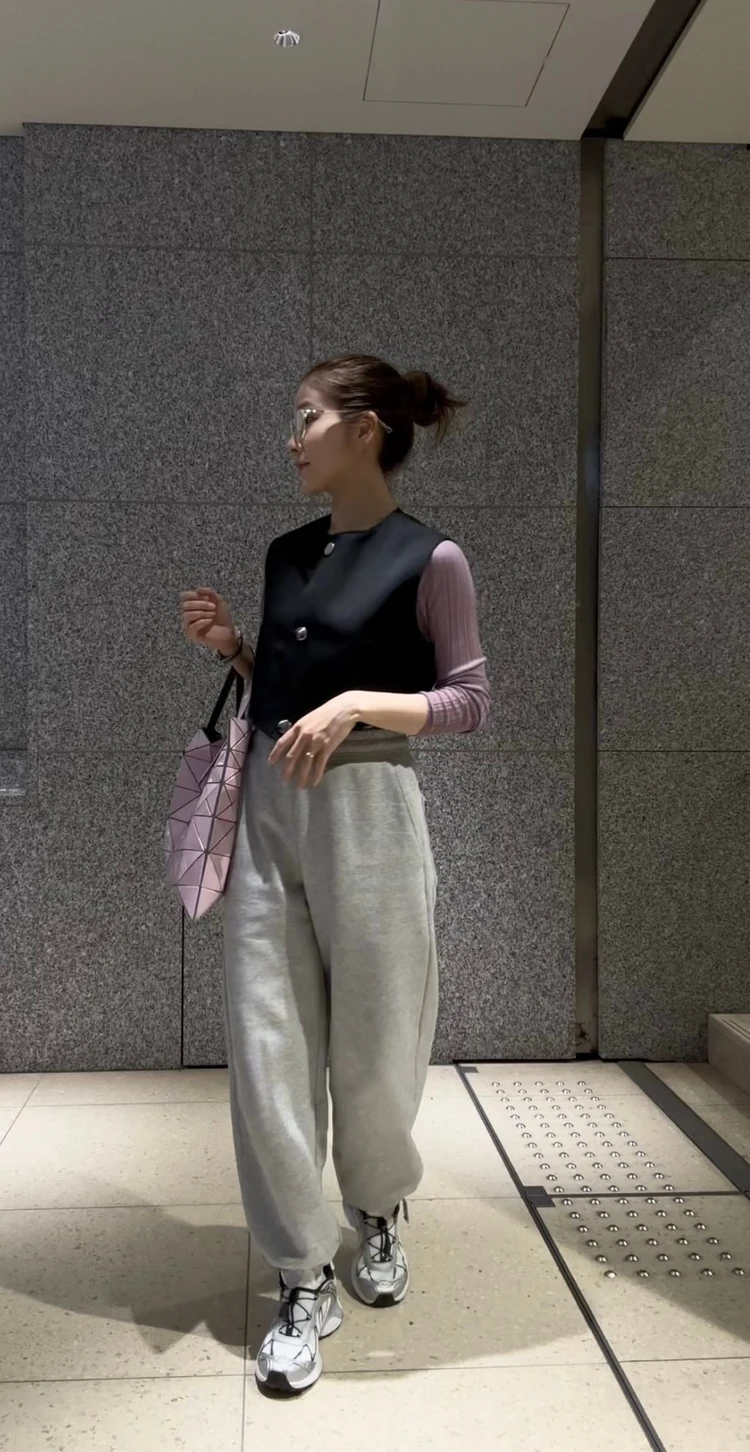 THE RERACSのベストでコーデを格上げ#ファッション部_1