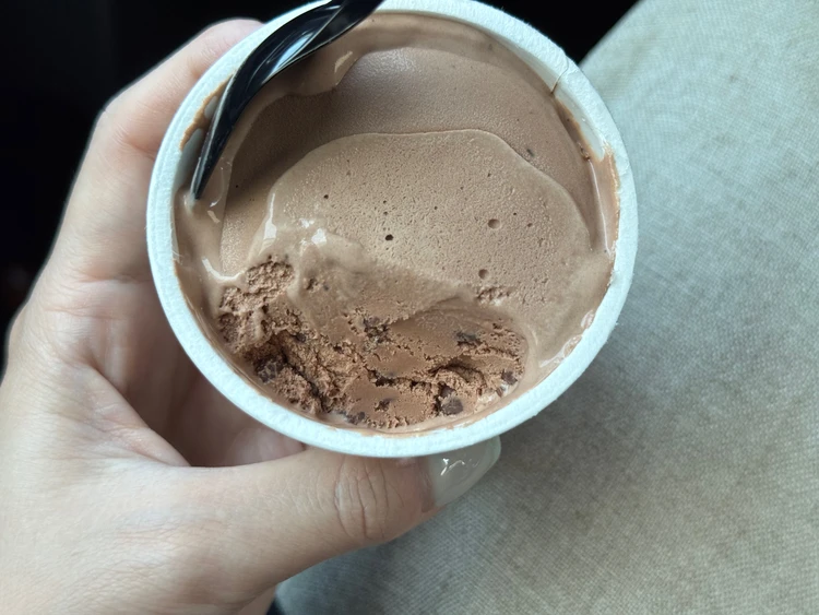 【ブラックサンダー工場⚡️】限定のアイスと大興奮の詰め放題をレポート！#アイス部_14