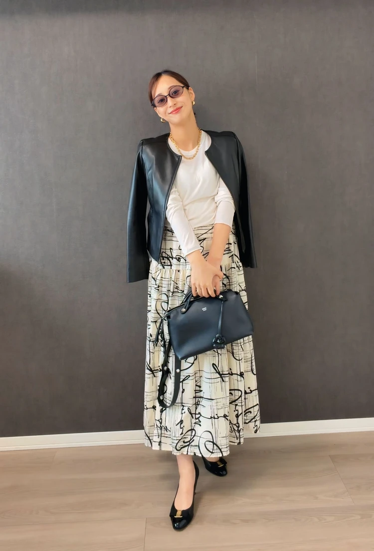 【GU】UVカットオーバルサングラス　着用コーディネート