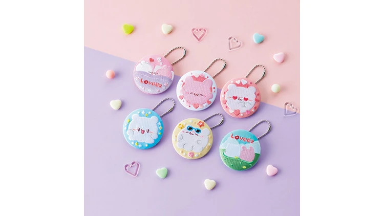 「らぶいーず 刺繍チャーム」 ⒸNTV