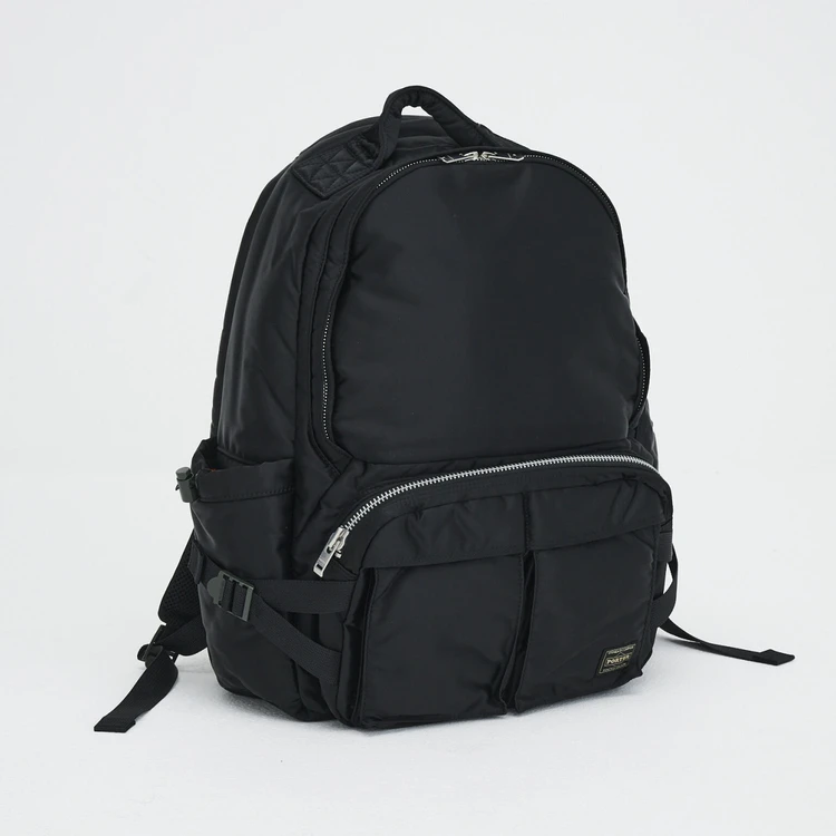 人気ブランドの通勤バッグにA4書類＆PCほか通勤アイテム全部入れてみた（写真）_0