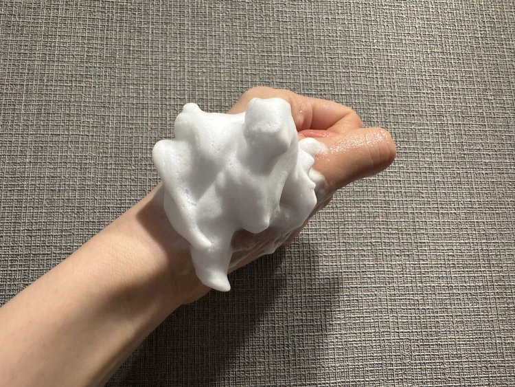 アクアセラムウォッシュを泡立てた様子　どうぶつの森コラボ　ミティアオーガニック