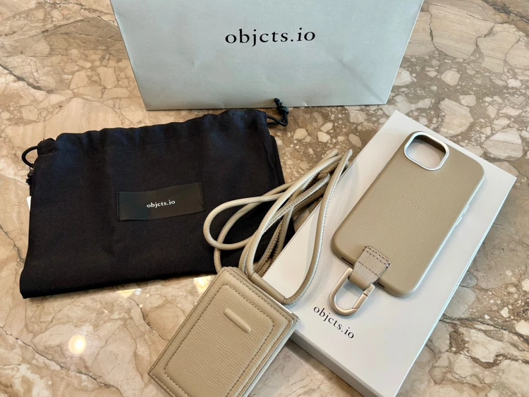 荷物を減らしたい人へ。objcts.ioのスマホケースを新調_4